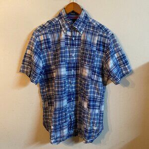 TOMMY HILFIGER SMALL BLUE/WHITE SHORT SLEEVE BUTTON DOWN COLLARED POCKET SHIRT